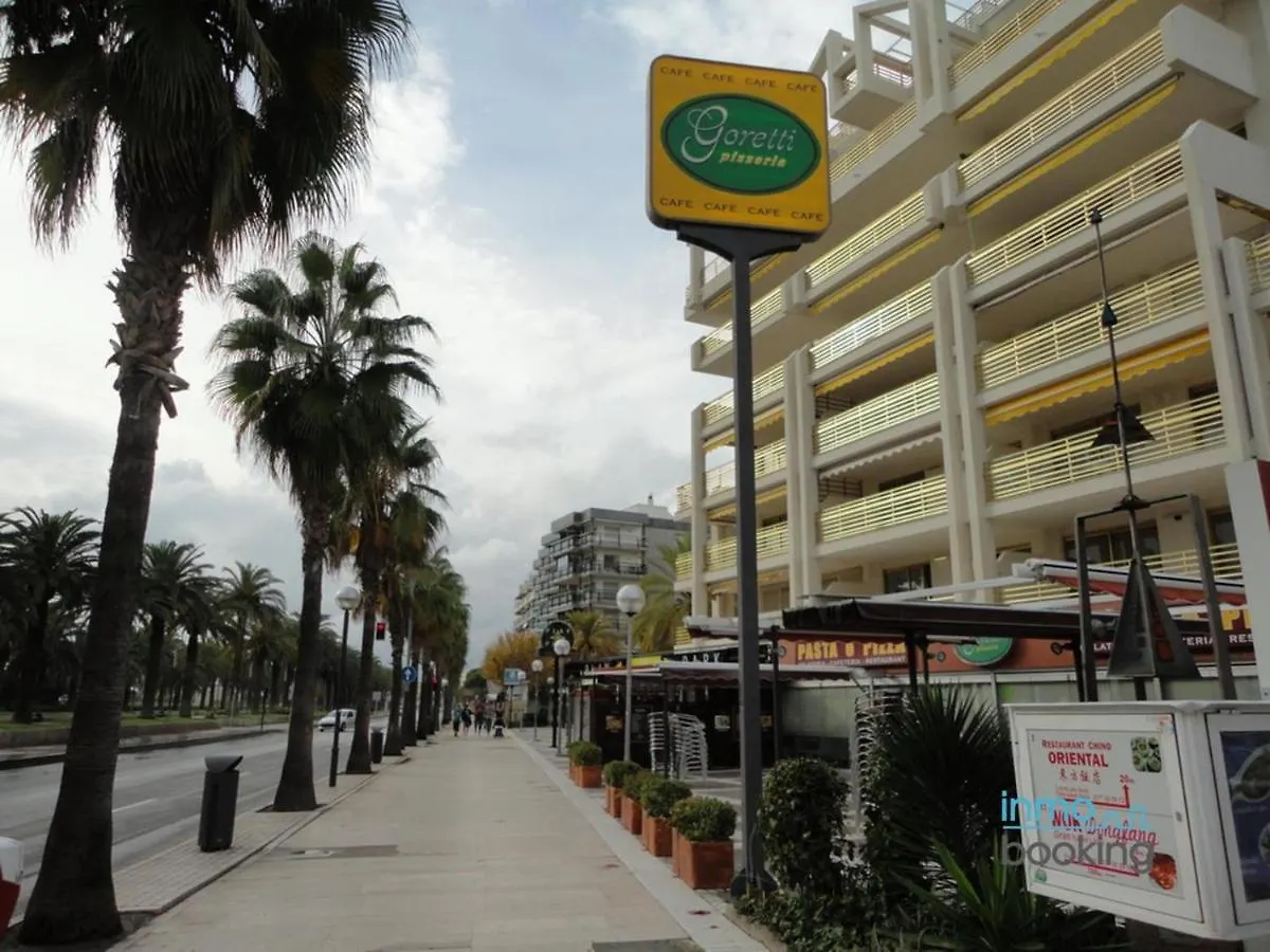 Sun Beach Novelty Salou, climatizado, piscina, playa y Wifi