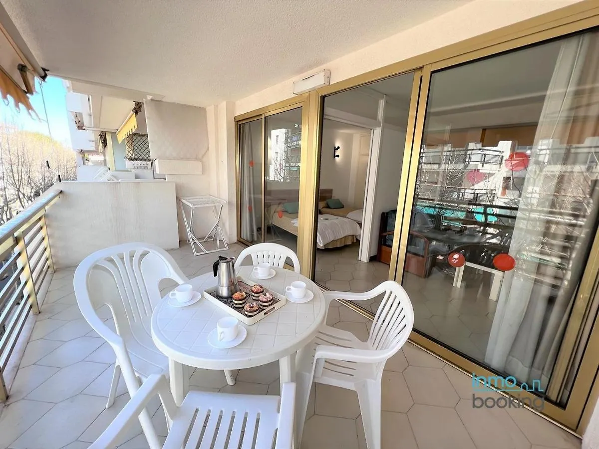 Apartamento Sun Beach Novelty Salou, climatizado, piscina, playa y Wifi